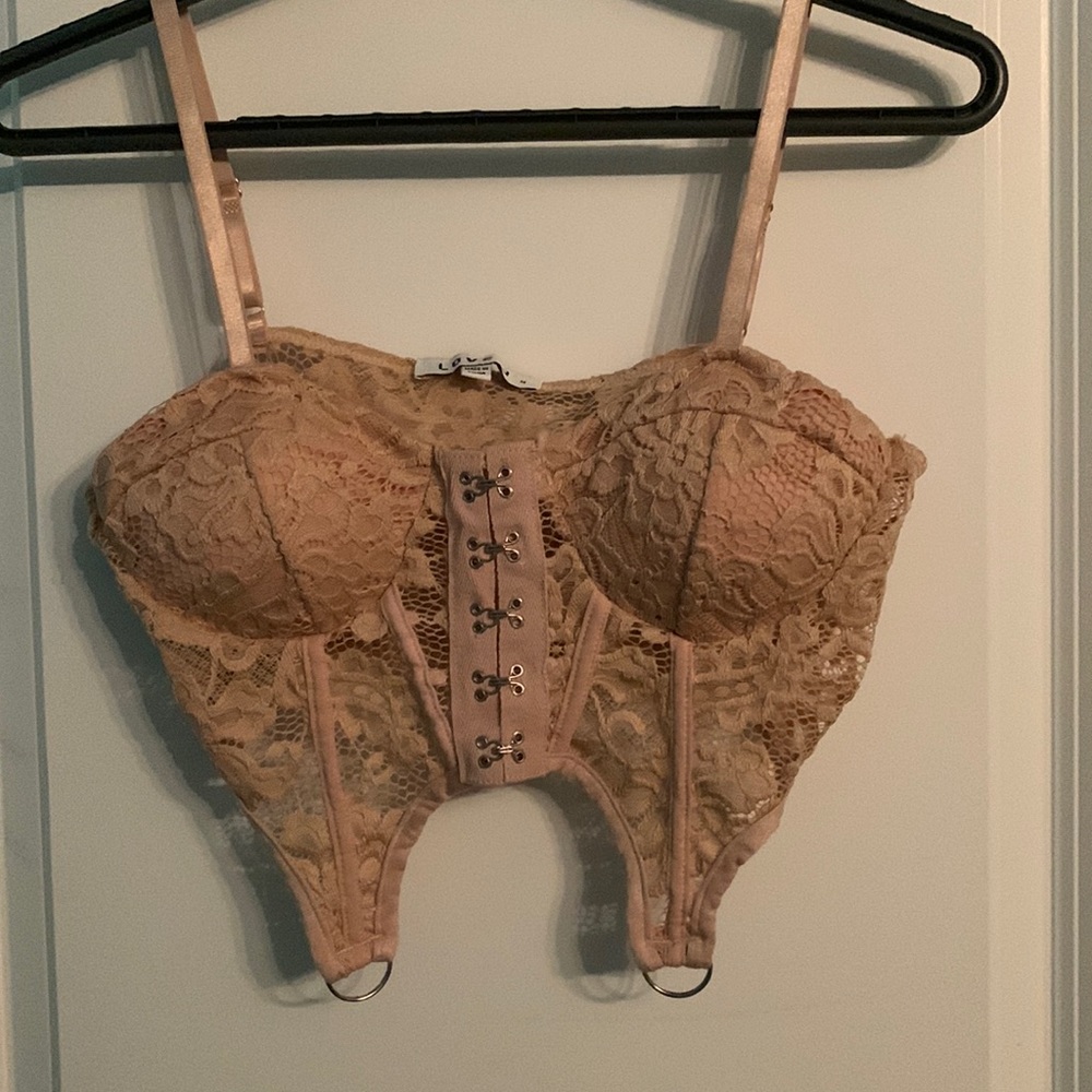 Baby pink corset top with lace